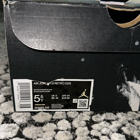 Jordan Carmine 6 - Picture 4 of 4